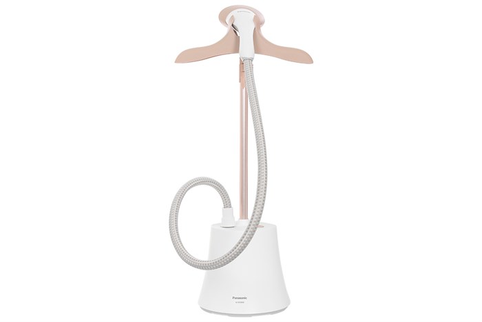 Bàn Ủi Hơi Nước Đứng Panasonic NI-GSG060WRA 2000W